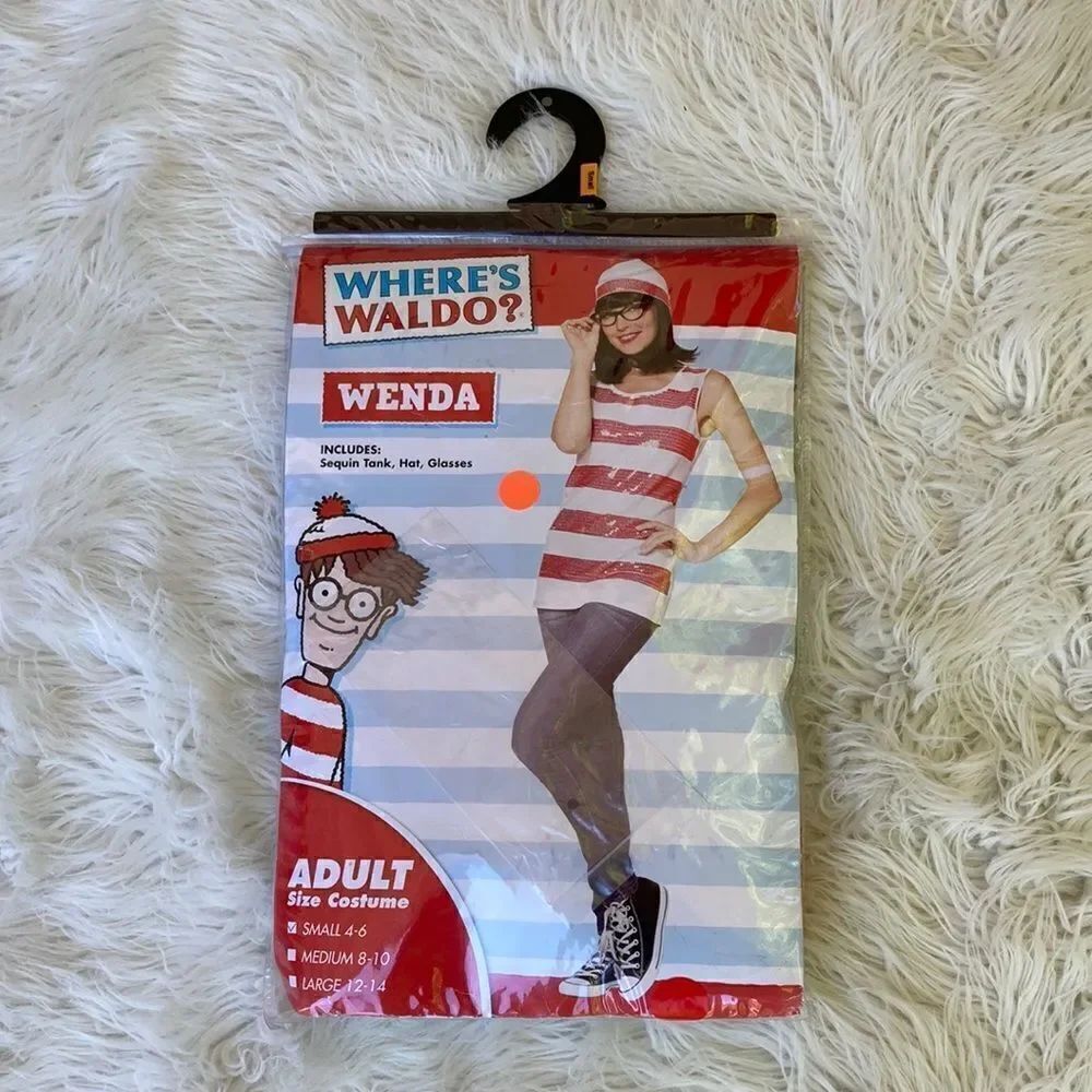 EUC Spirits Wenda Where’s Waldo ? Adult Size S